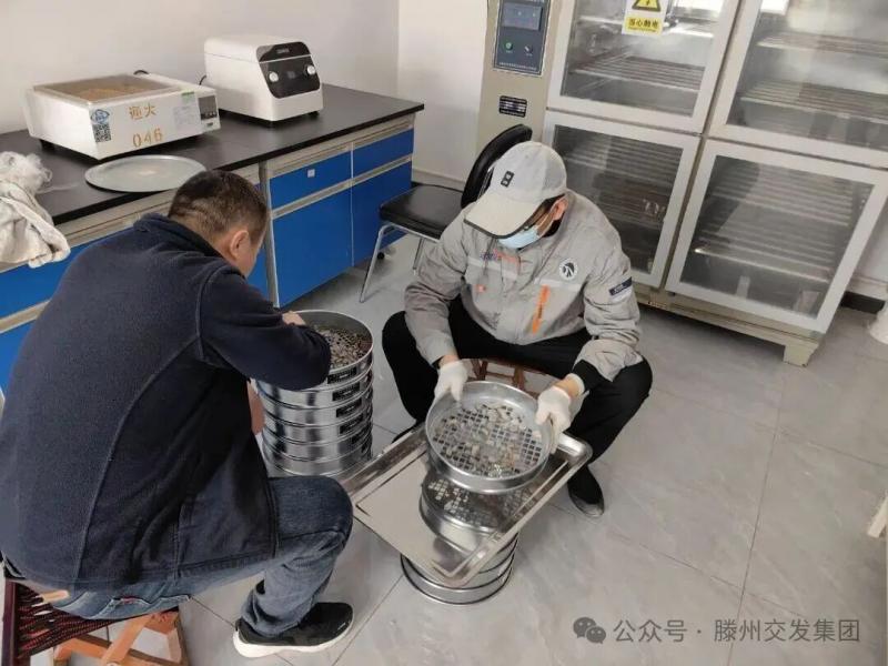 ���l(f��)���F(tu��n)ͨ��˾��(y��n)��ʯ���M(j��n)��(ch��ng)�|(zh��)..